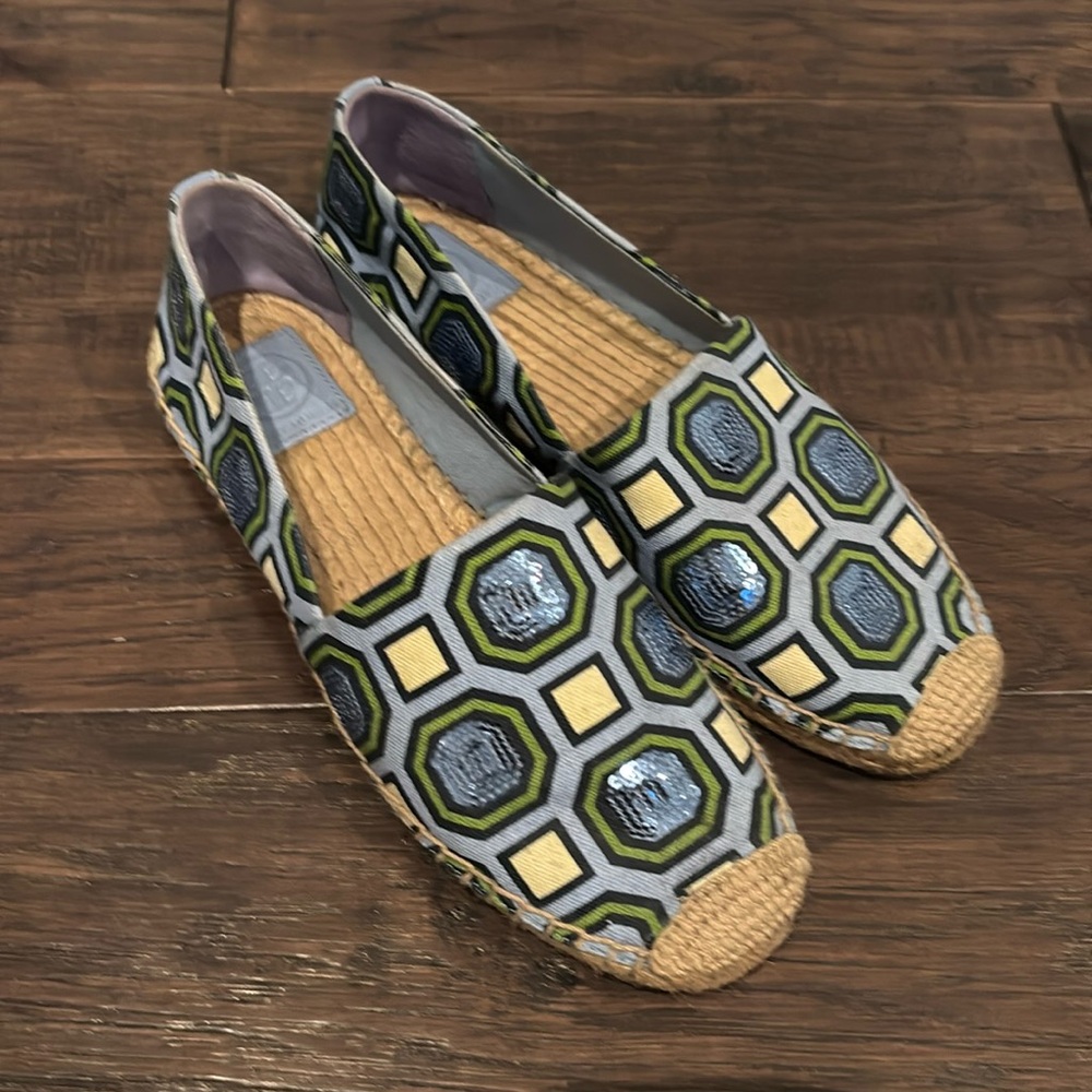 Tory Burch espadrille. Size 8. Canvas. Blue tile print with white/green.